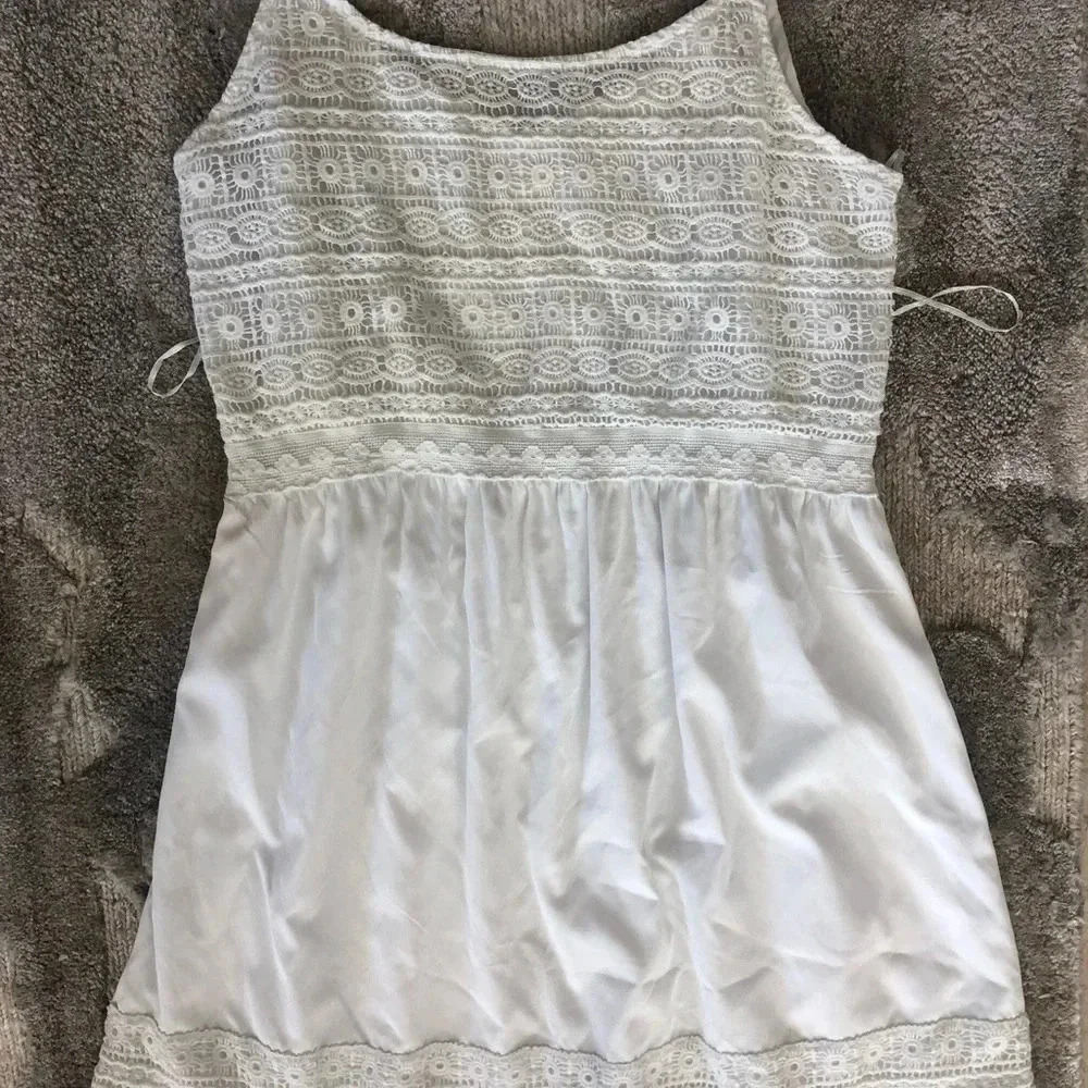 Gabriella Rocha Dress - Picture 2 of 3